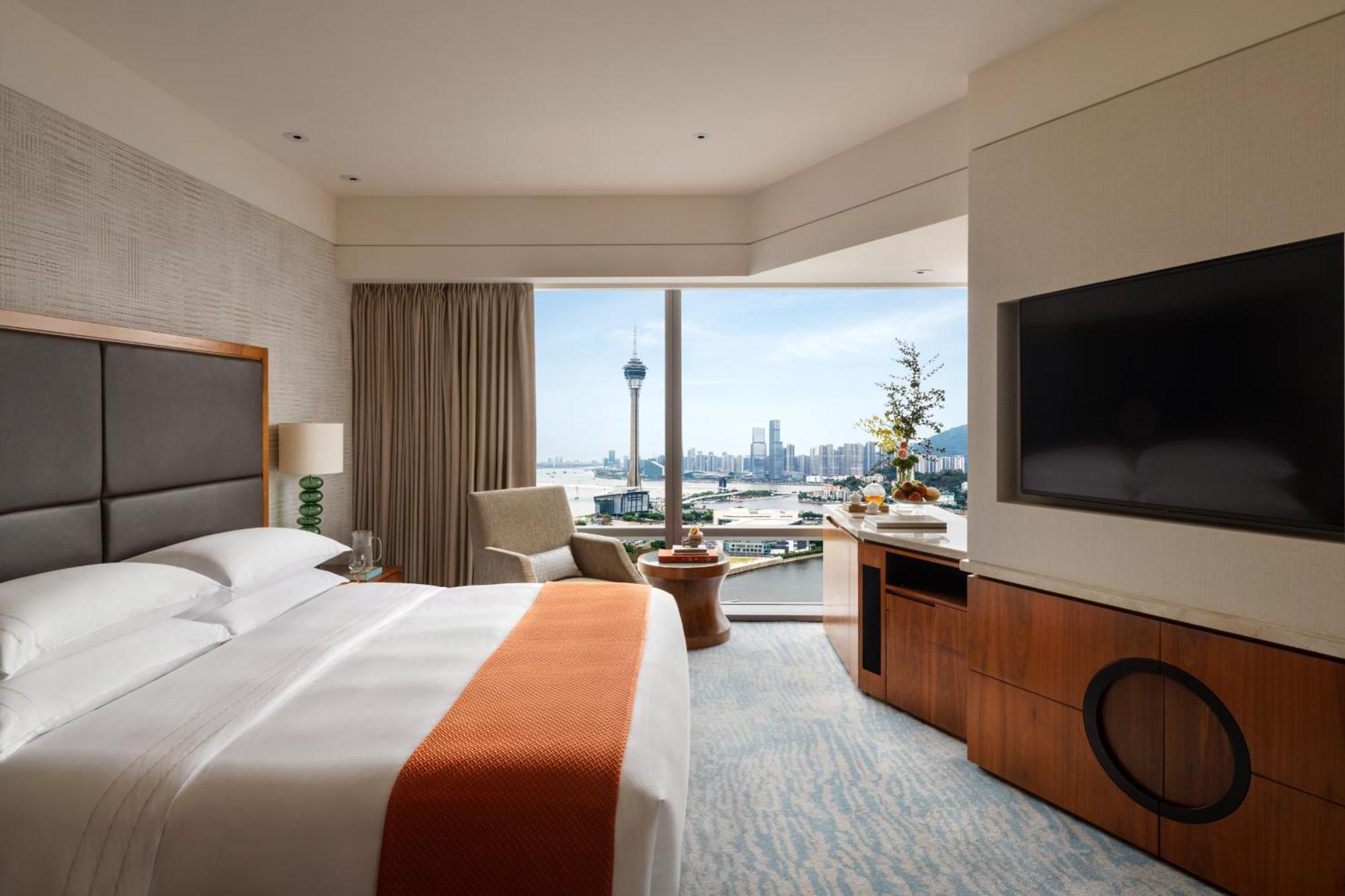 Deluxe Tower view King Room